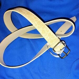 Women's 2X/3X Maurice's Floral pattern Belt